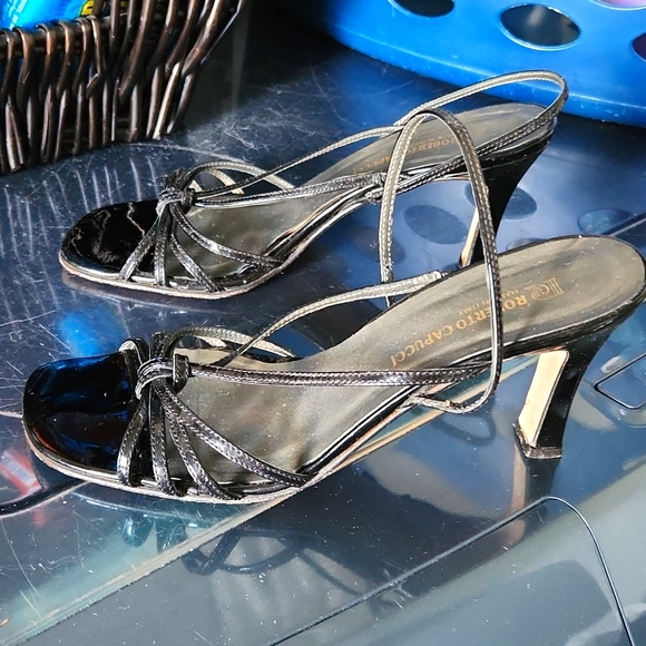 Roberto Capucci size 7.5 patent leather sandals Made in Italy - Picture 2 of 5